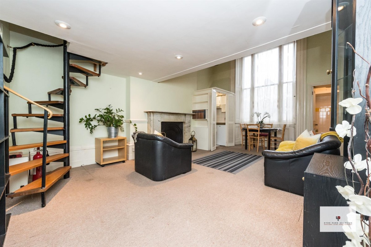 Flat 20, 27 Lancaster Gate London