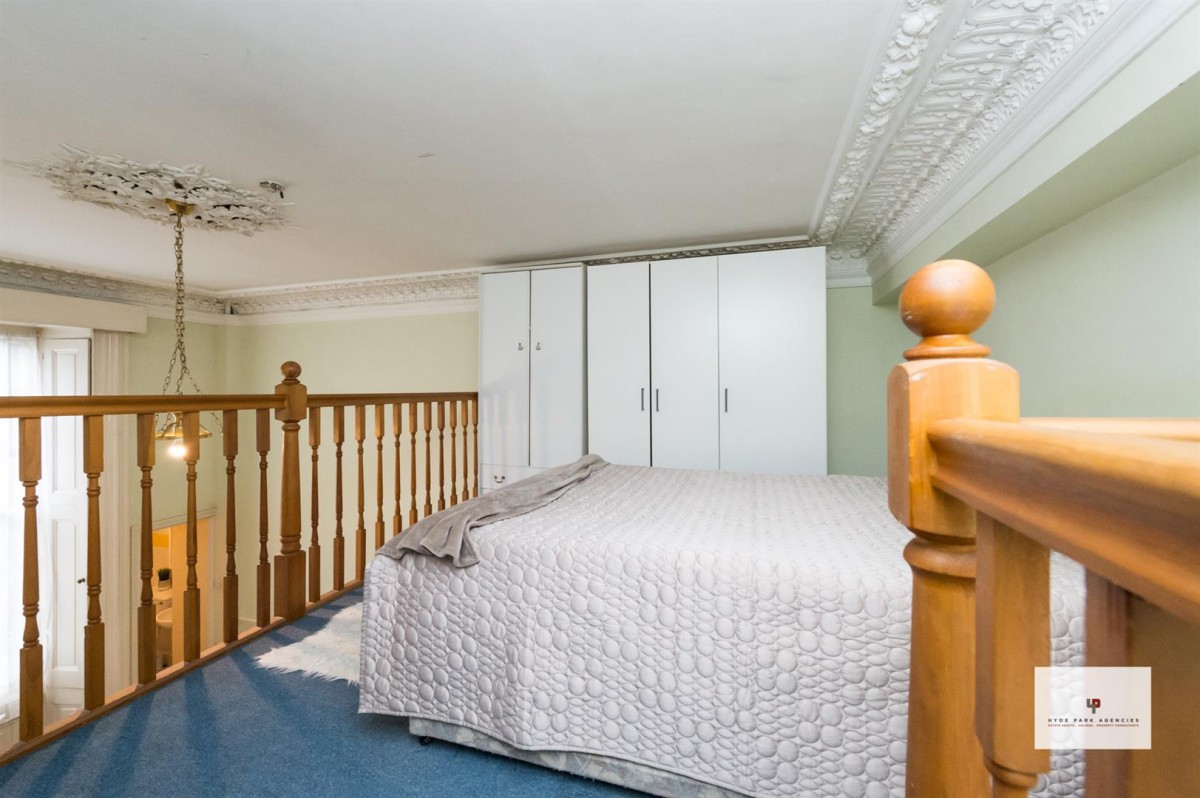 Flat 20, 27 Lancaster Gate London