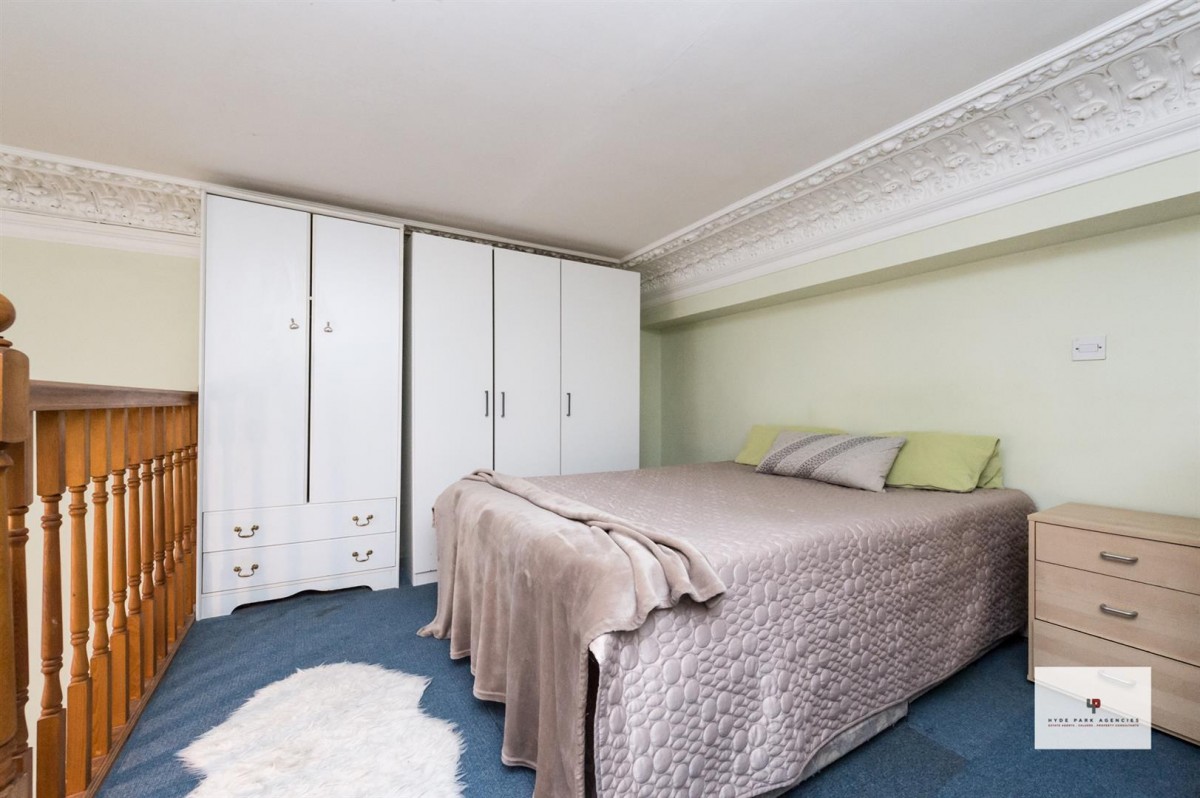 Flat 20, 27 Lancaster Gate London