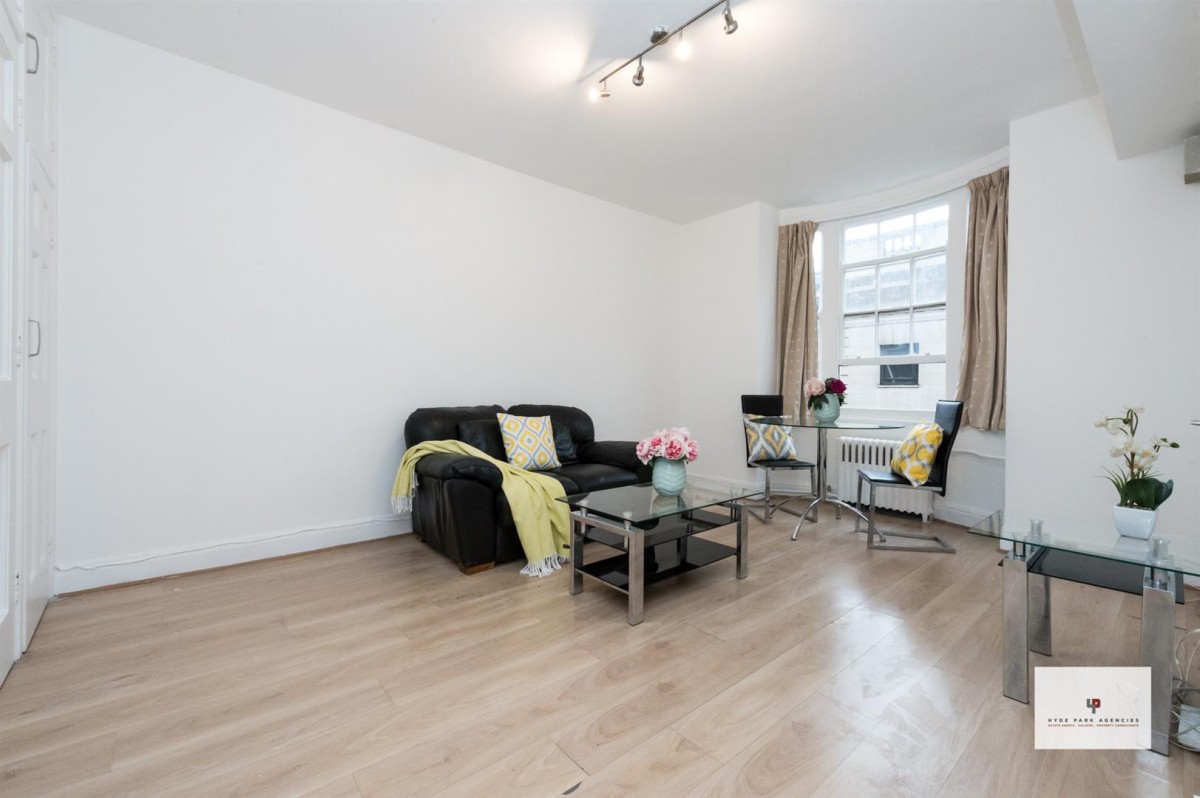 Flat 51 Peters CourtPorchester RoadLondon