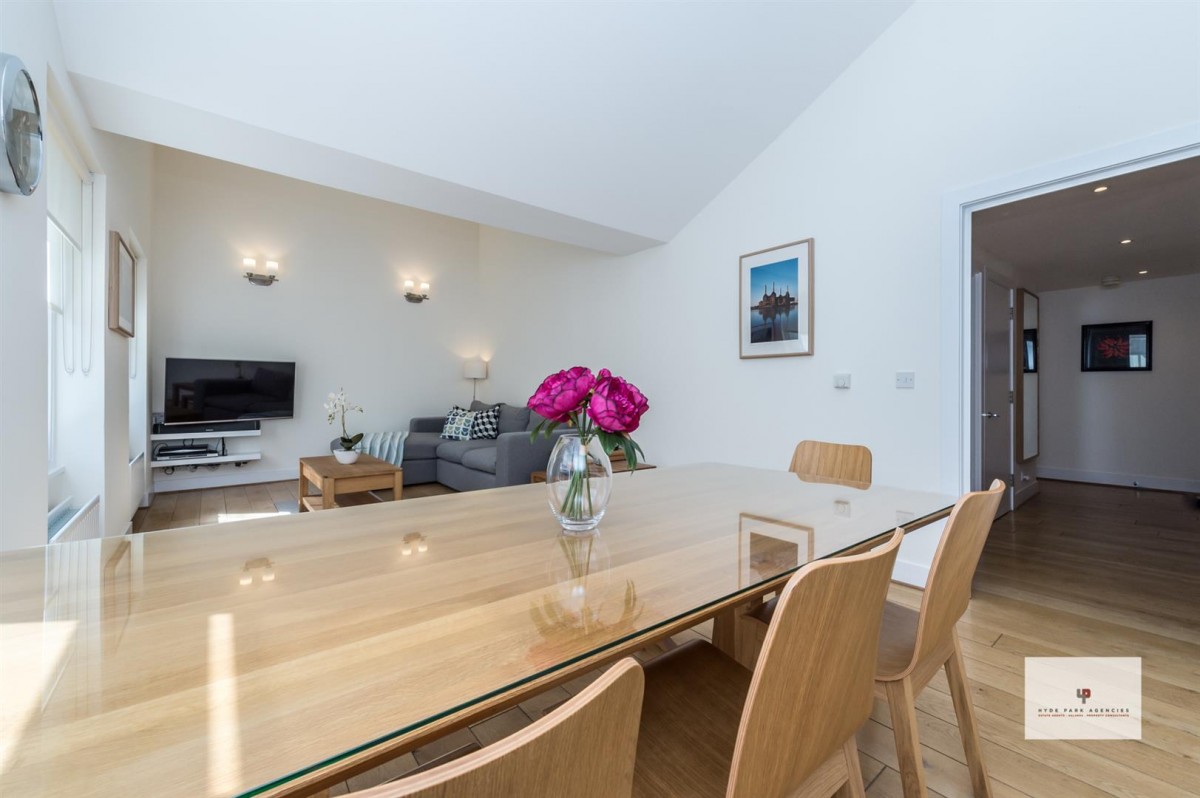 Flat 16 Astor House27 Craven Hill GardensLondon