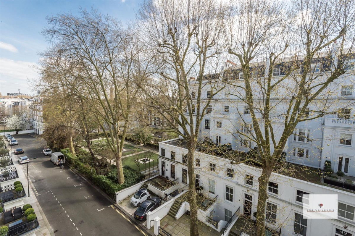 Flat 16 Astor House27 Craven Hill GardensLondon