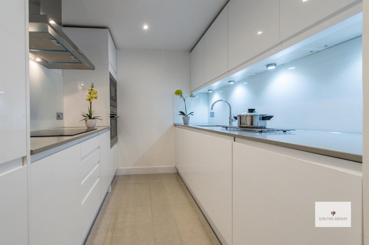 Flat 16 Astor House27 Craven Hill GardensLondon