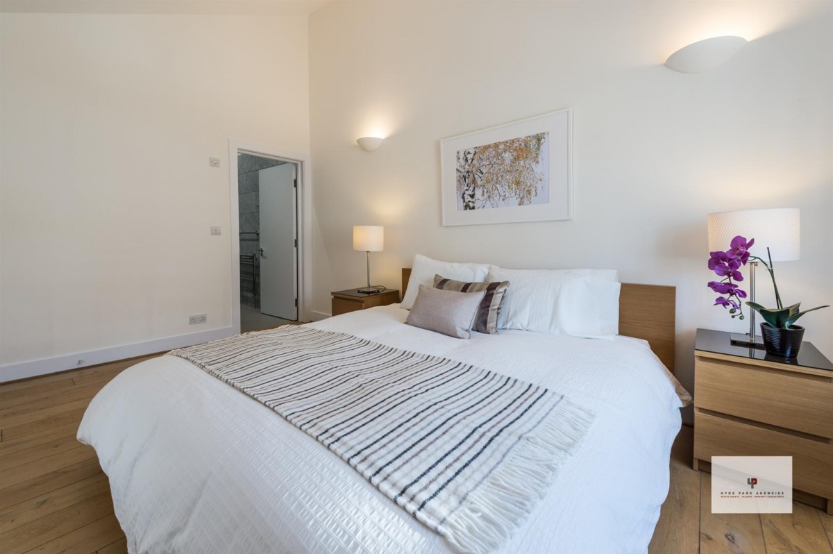 Flat 16 Astor House27 Craven Hill GardensLondon