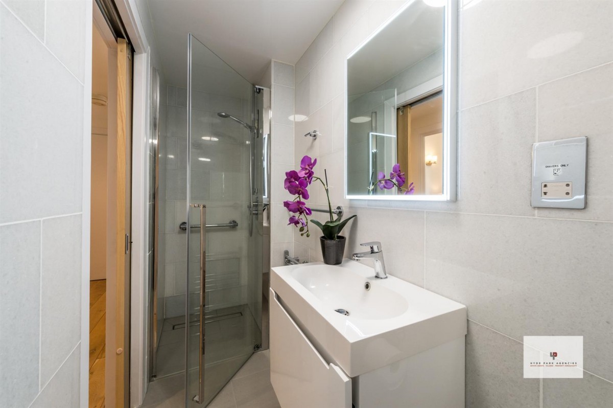 Flat 16 Astor House27 Craven Hill GardensLondon