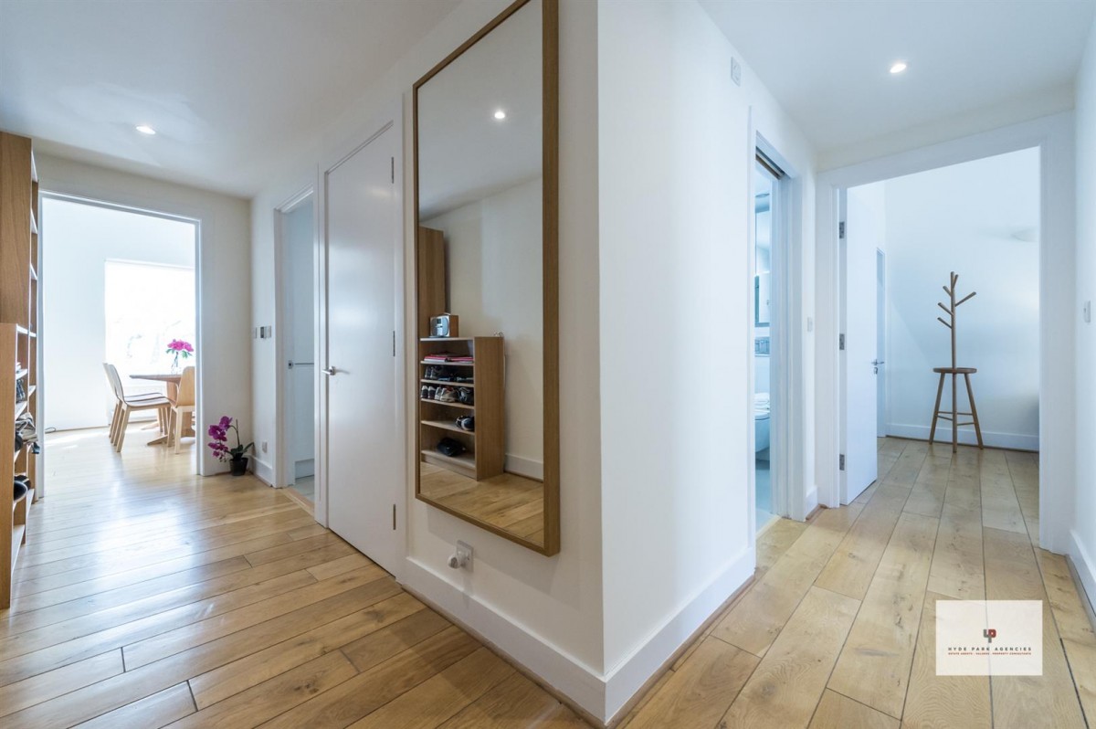 Flat 16 Astor House27 Craven Hill GardensLondon