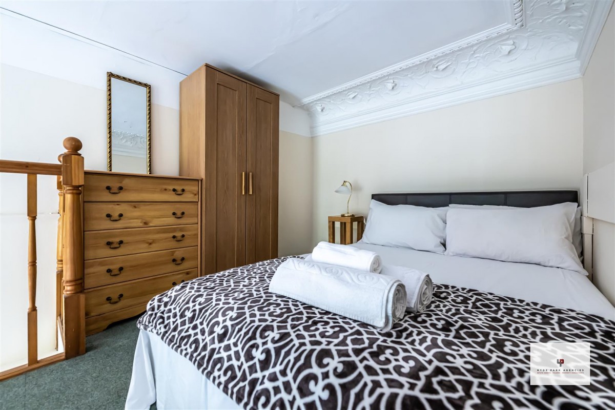 Flat 14, 27 Lancaster Gate, London