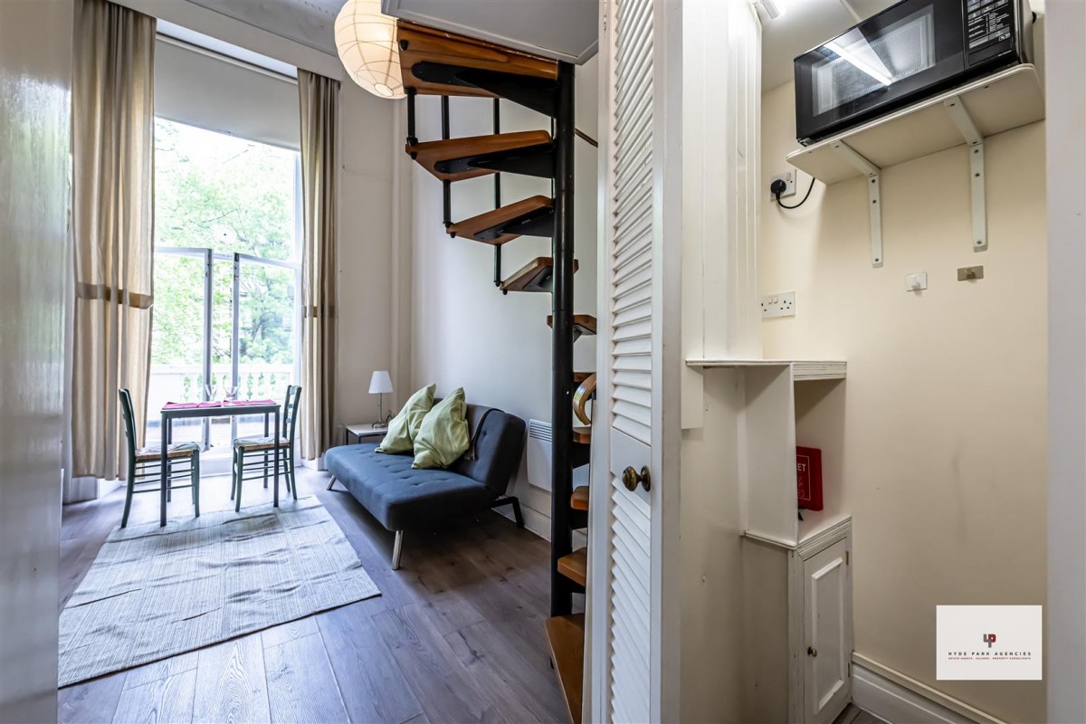 Flat 14, 27 Lancaster Gate, London