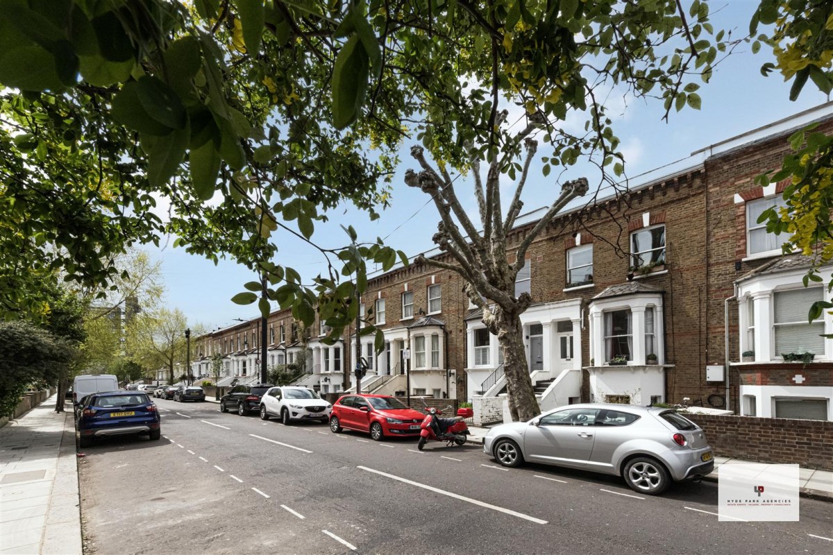 Raised Grd Fl Flat, Bravington Road, W9