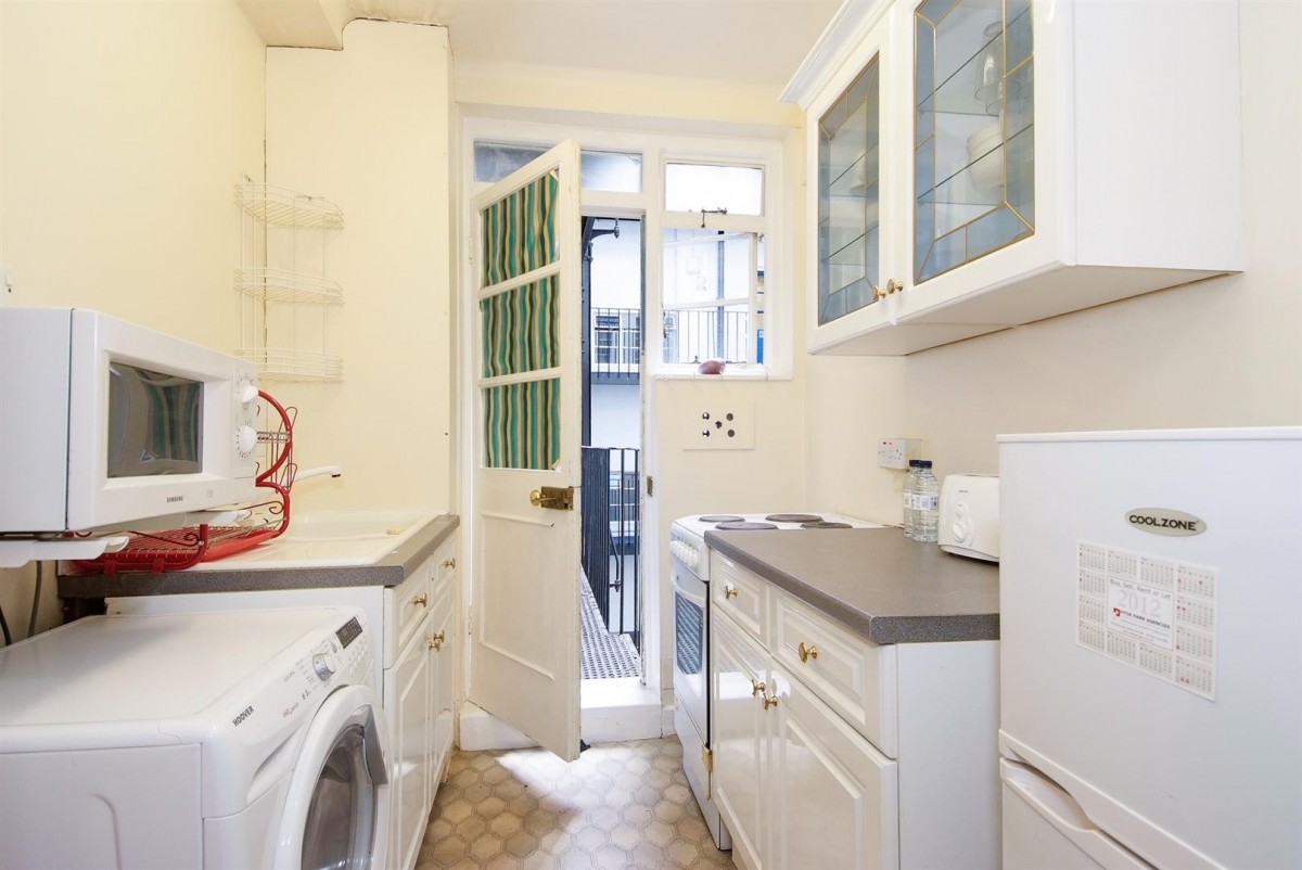 Flat 91 Hatherley CourtHatherley GroveLondon