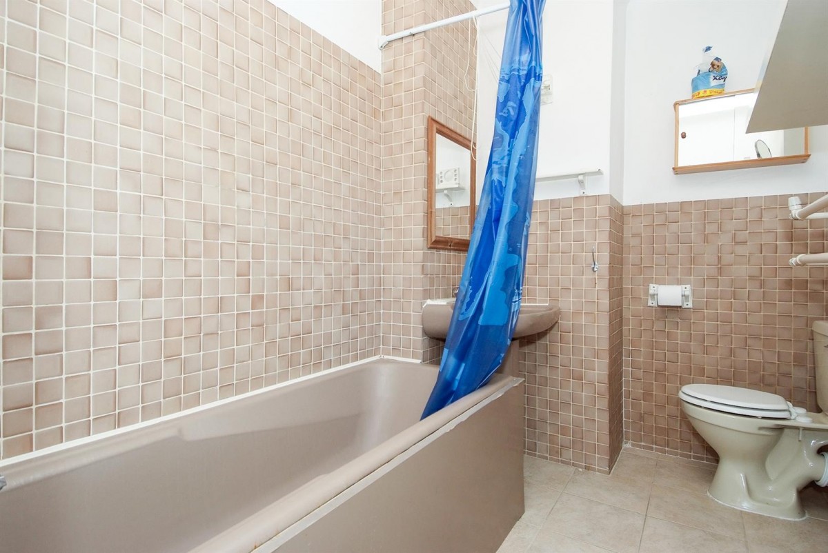 Flat 91 Hatherley CourtHatherley GroveLondon