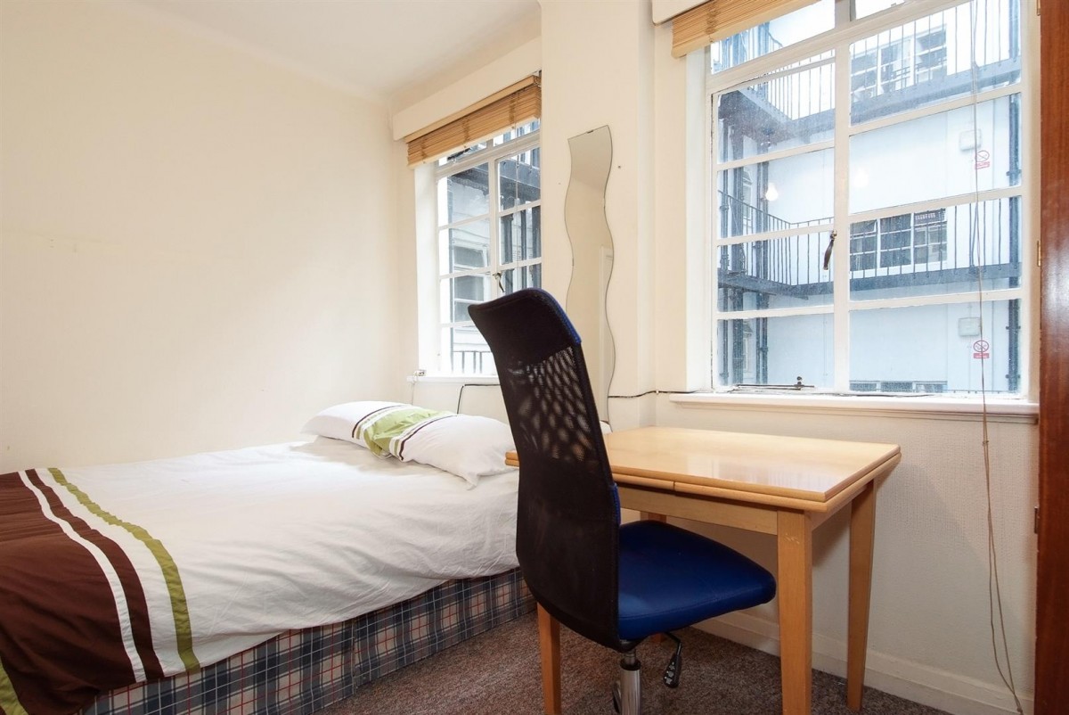 Flat 91 Hatherley CourtHatherley GroveLondon