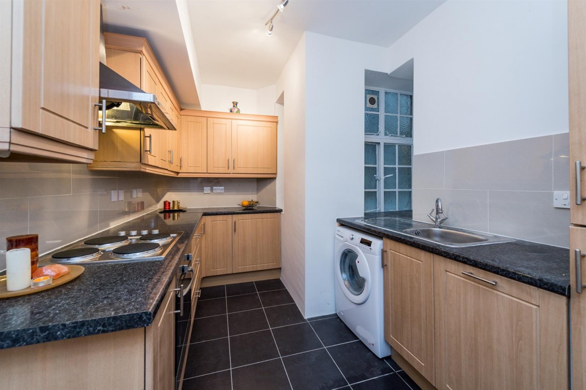 Flat 67 Ralph Court, Queensway, London