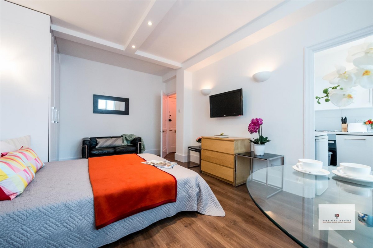 Flat 7 Princess CourtQueenswayLondon