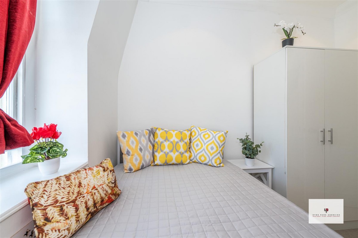 Room 1, Ralph Court Queensway, London